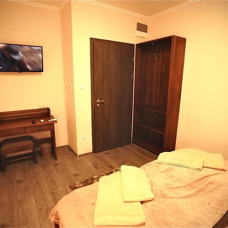 Bacchus Pub Es Panzio Bed & Breakfast Dunaharaszti Eksteriør bilde